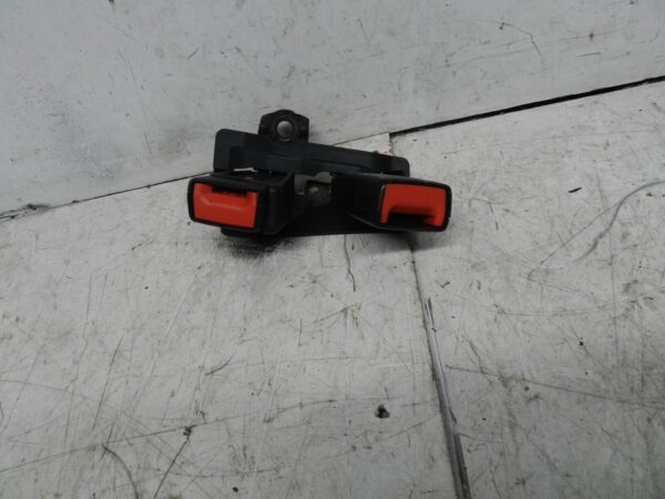 2014 AUDI S4 QUATRO A4 B8. REAR SEAT BELT BUCKLES CLAMP - Image 2