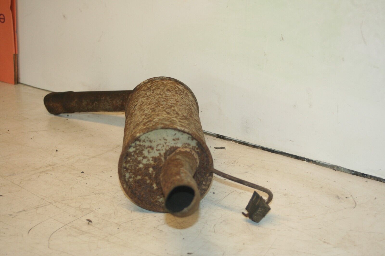 1990 FORD GRANADA MK3. REAR EXHAUST BUCK BOX SILENCER - Image 3