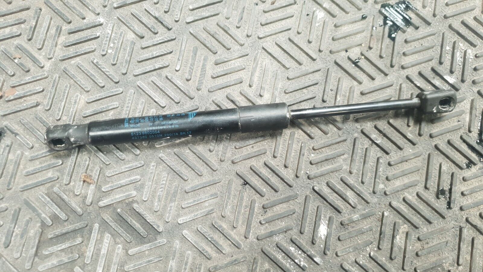 Mini Countryman 2014 1.6 Bonnet Gas Strut 9802054