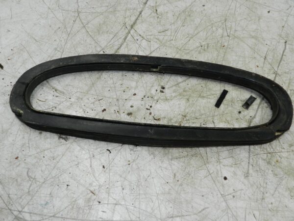 2015 CITROEN BERLINGO MK2. AIR VENT RUBBER SEAL
