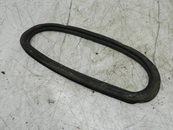 2015 CITROEN BERLINGO MK2. AIR VENT RUBBER SEAL - Image 2