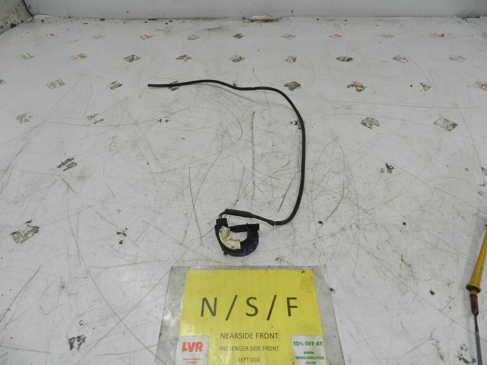 1993 FORD GRANADA DORCHESTER. PASSENGER SIDE DOOR LOCK SENSOR