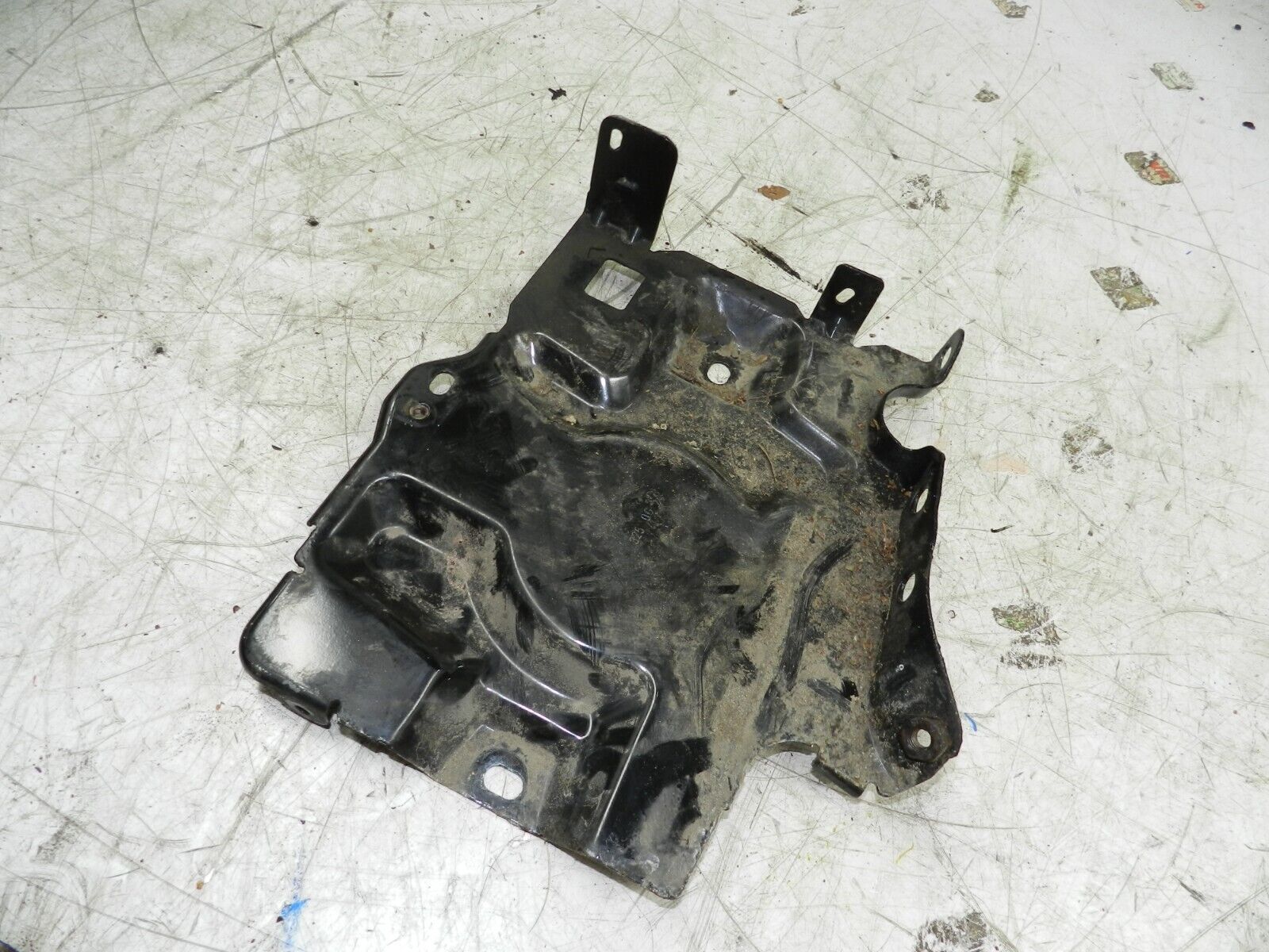 2015 CITROEN BERLINGO MK2. BATTERY METAL PLATE FRAME