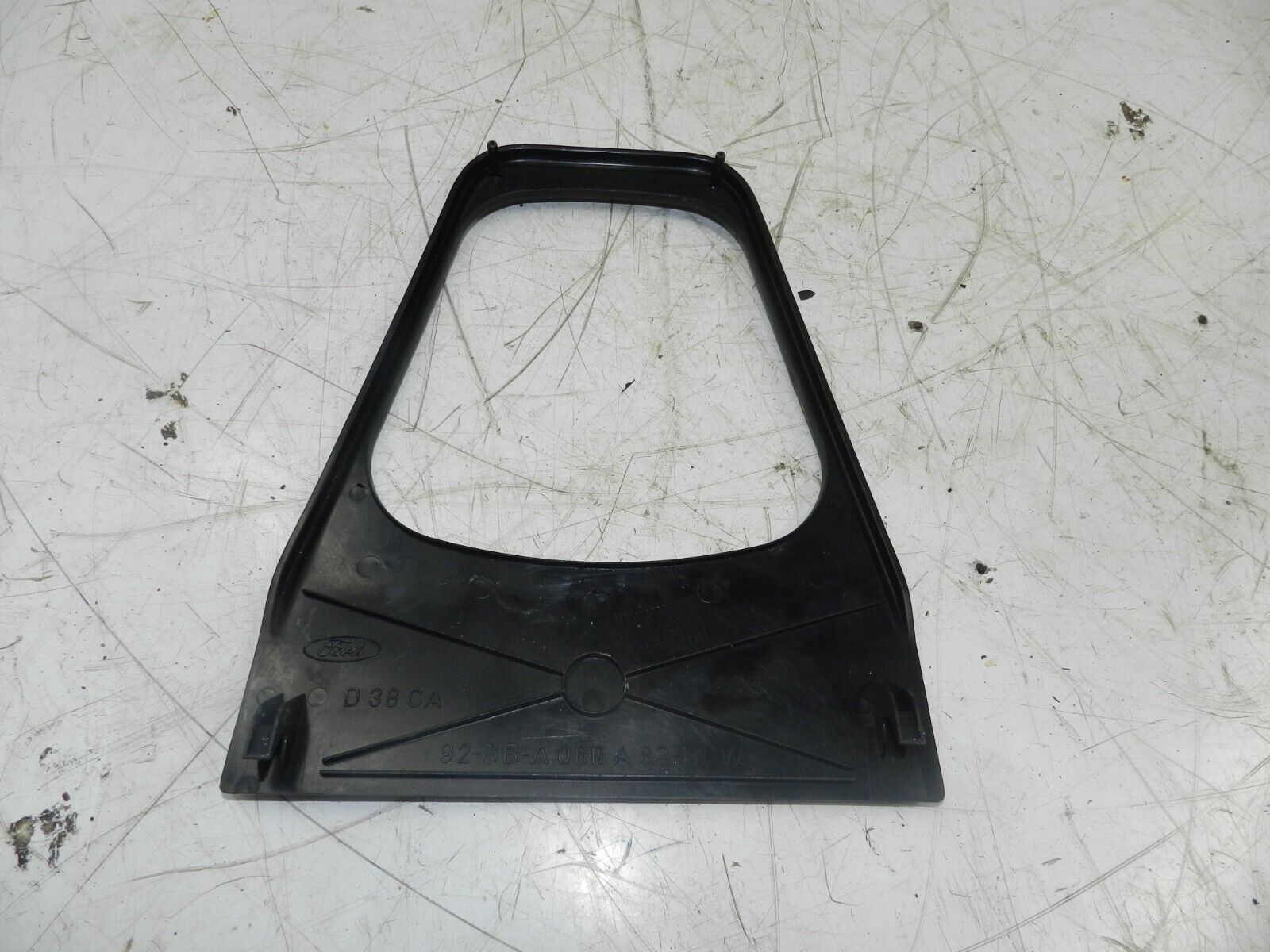 1993 FORD GRANADA DORCHESTER. GEAR SURROUND TRIM 92GBA060A82BBW - Image 2