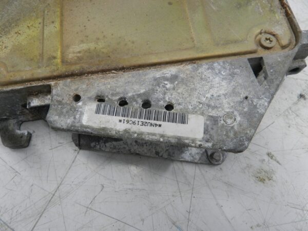 1993 FORD GRANADA DORCHESTER. ABS ECU CONTROL MODULE 92GB-2C013-CB - Image 2