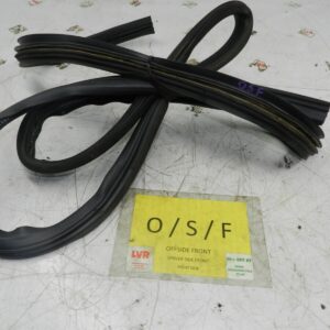 1993 FORD GRANADA DORCHESTER. DRIVER SIDE FRONT DOOR RUBBER SEAL