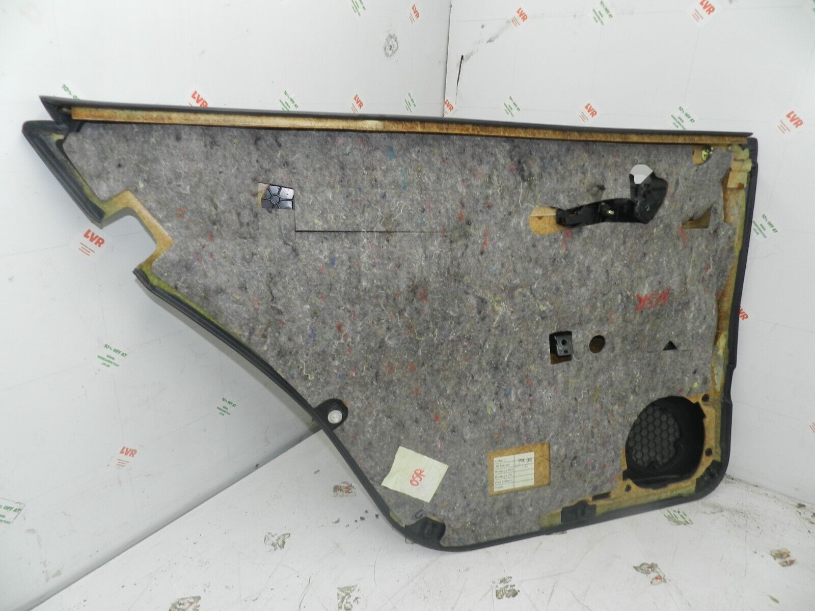 (131) 2002 MERCEDES BENZ E CLASS ESTATE W210. DRIVER SIDE REAR DOOR CARD - Image 2