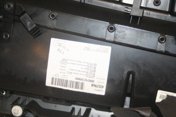 (95) 2010 BMW 1 SERIES E82. DRIVER SIDE DOOR CARD - Image 7