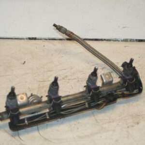 2000 MERCEDES C CLASS W202. FUEL PETROL RAIL AND INJECTORS