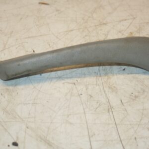 2000 MERCEDES C CLASS W202. PASSENGER SIDE FRONT HANDLE