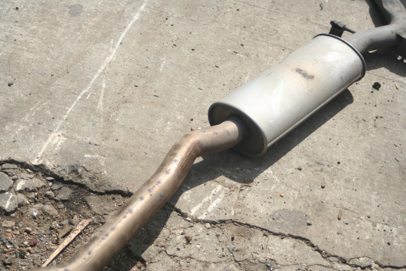 (95) 2010 BMW 1 SERIES E82. EXHAUST MIDDLE AND REAR PIPE BOXES - Image 6