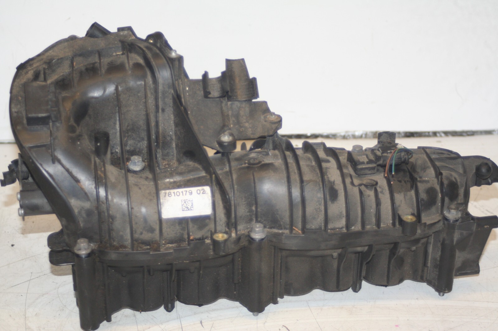 (95) 2010 BMW 1 SERIES E82. INTAKE MANIFOLD NO ACTUATOR 7810179 - Image 5