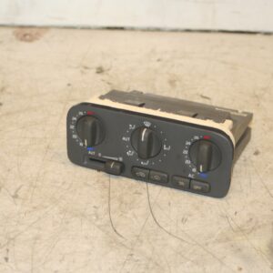 1999 VOLVO C70 2.4 PETROL. HEATER CONTROLS WITH AIR CON