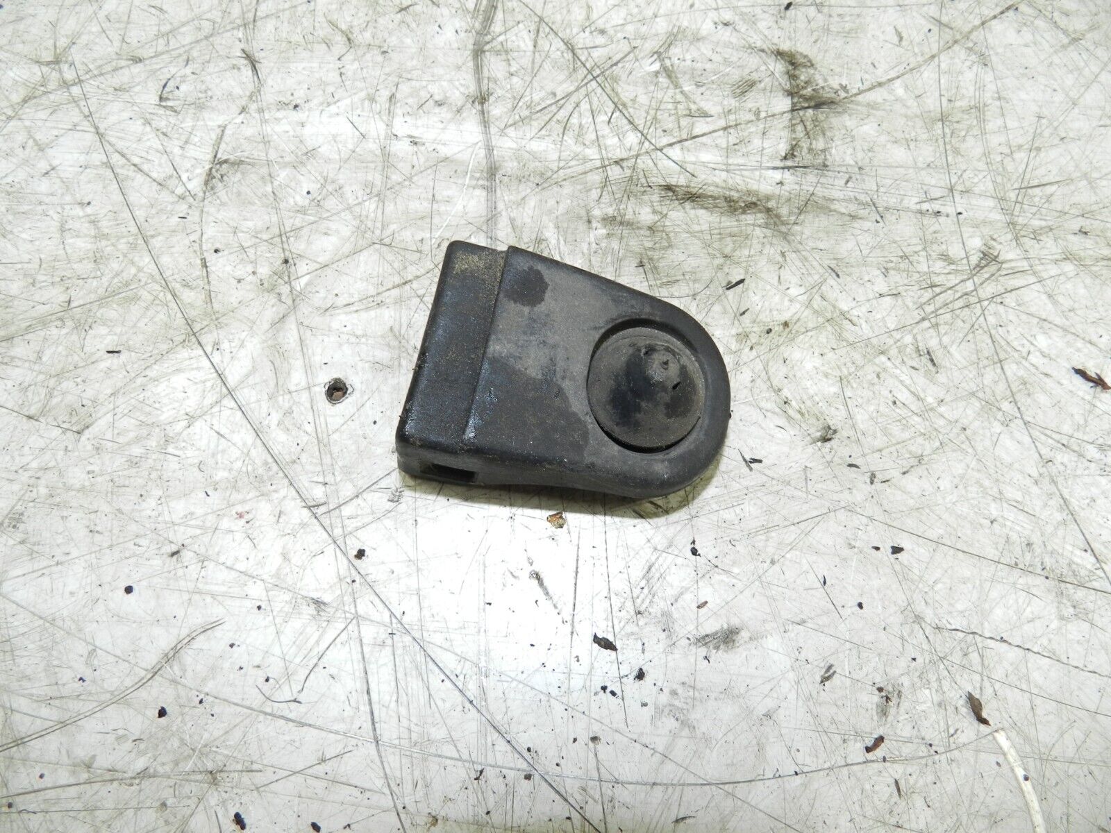 2015 CITROEN BERLINGO MK2. RADIATOR MOUNT BRACKET