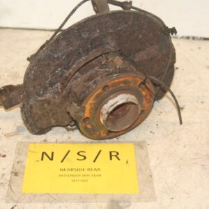 1999 VOLVO C70 2.4 PETROL. PASSENGER SIDE FRONT WHEEL HUB