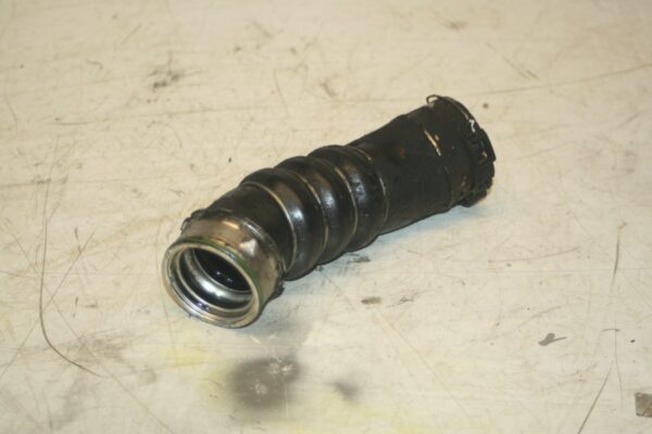 (95) 2010 BMW 1 SERIES E82. BOOST INTERCOOLER PIPE - Image 3