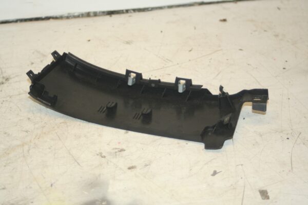 (95) 2010 BMW 1 SERIES E82. 6969554 GLOVE BOX OUTER COVER TRIM - Image 3