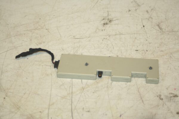 (95) 2010 BMW 1 SERIES E82. 9187658 AERIAL ANTENNA AMLPLIFIES SIGNAL MODULE
