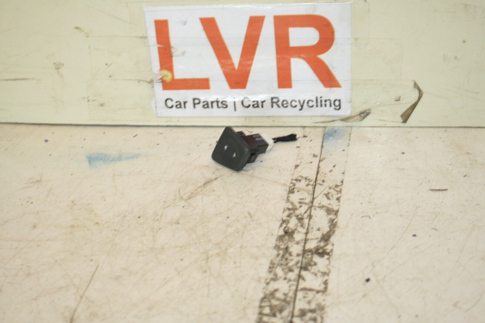 2008 FIAT 500. 1.2 PETROL. ELECTRIC WINDOW SWITCH