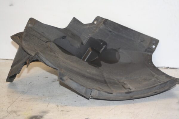 (95) 2010 BMW 1 SERIES E82. MUD FLAP INNER ARCH TRIM COVER - Image 3