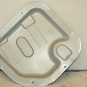 (95) 2010 BMW 1 SERIES E82. PASSENGER SIDE REAR DOOR CARD COVER PLATE PANEL