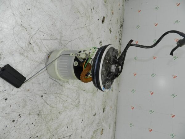 2008 FORD FOCUS CC CONVERTIBLE. PETROL TANK FUEL PUMP