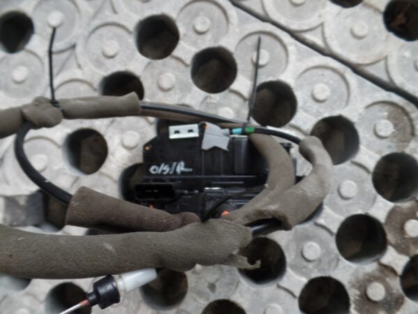 MK2 Nissan Note 2015 - Driver Side Rear O/S/R Door Lock Module - Image 3