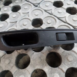 MK2 Nissan Note 2015 - Driver Side Rear O/S/R Window Switch / Door Handle