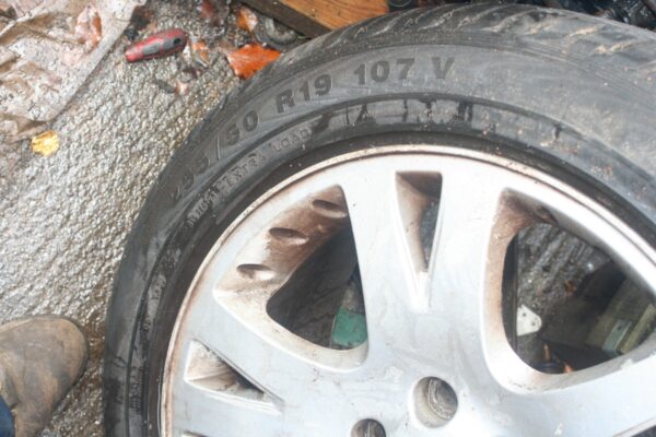 2001 LAND ROVER DISCOVERY 2 TD5. SET OF ALLOY WHEELS SPORT 3x BAD TYRES RANGE RO - Image 12