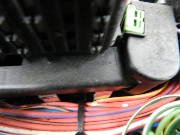 143. 2003 BMW E46 318Ci CONVERTIBLE. FUSE BOX BOARD 8364542 POWER BOARD UNIT - Image 5