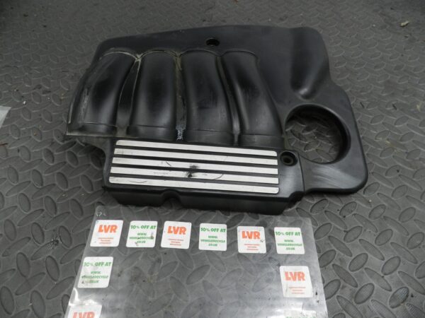 143. 2003 BMW E46 318Ci CONVERTIBLE. ENGINE COVER