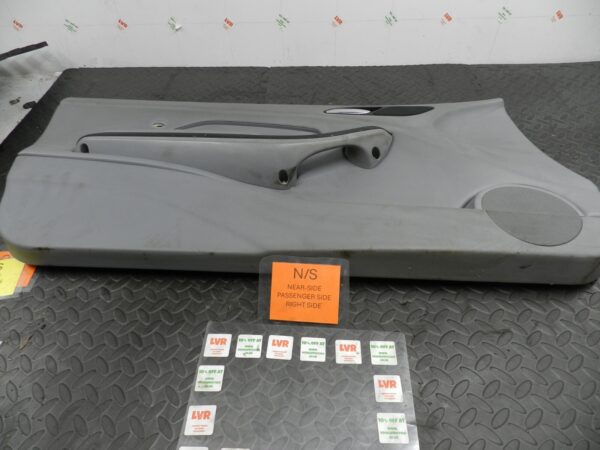143. 2003 BMW E46 318Ci CONVERTIBLE. PASSENGER SIDE DOOR CARD
