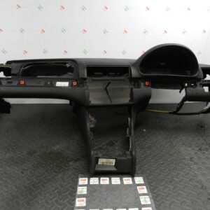 143. 2003 BMW E46 318Ci CONVERTIBLE. DASHBOARD IN BLACK 7143208