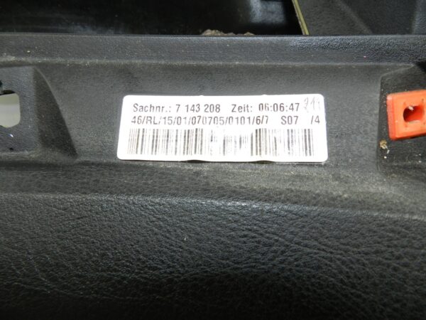 143. 2003 BMW E46 318Ci CONVERTIBLE. DASHBOARD IN BLACK 7143208 - Image 2