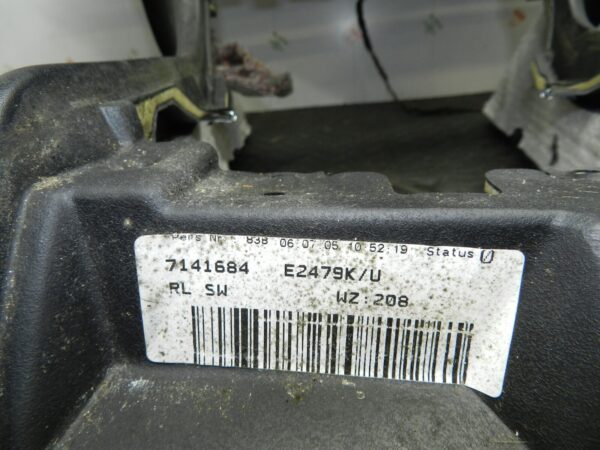 143. 2003 BMW E46 318Ci CONVERTIBLE. DASHBOARD IN BLACK 7143208 - Image 3