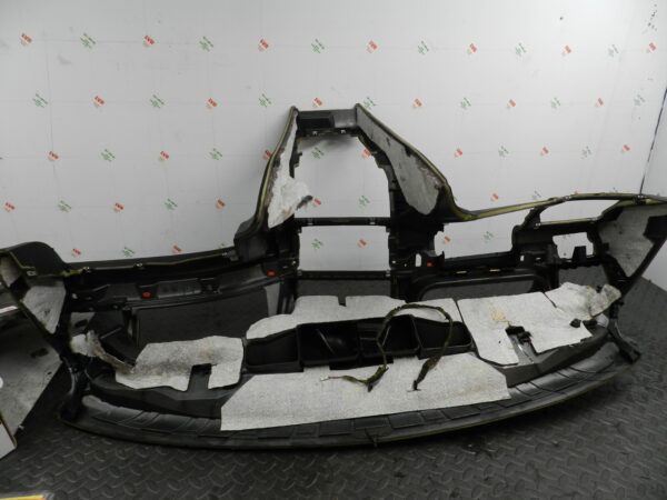 143. 2003 BMW E46 318Ci CONVERTIBLE. DASHBOARD IN BLACK 7143208 - Image 4