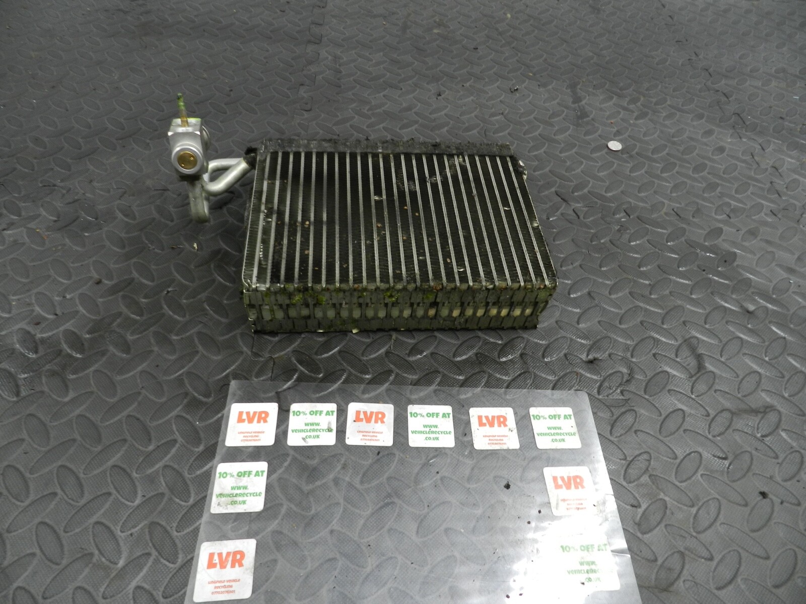 143. 2003 BMW E46 318Ci CONVERTIBLE. AIR CON CONDITIONING MATRIX RADIATOR