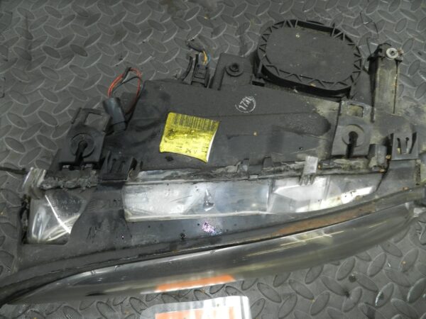 143. 2003 BMW E46 318Ci CONVERTIBLE. PASSENGER SIDE HEAD LIGHT FACE LIFT - Image 2