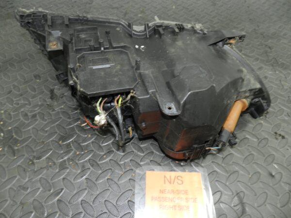 143. 2003 BMW E46 318Ci CONVERTIBLE. PASSENGER SIDE HEAD LIGHT FACE LIFT - Image 4