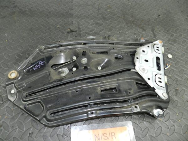 143. 2003 BMW E46 318Ci CONVERTIBLE. PASSENGER SIDE REAR WINDOW REGULATOR - Image 2