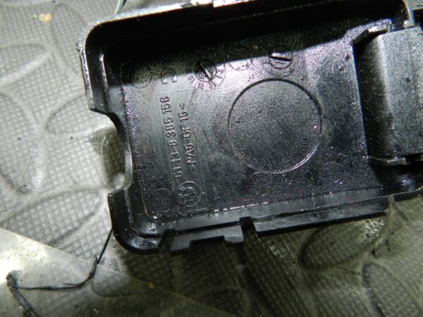 143. 2003 BMW E46 318Ci CONVERTIBLE. POSITIVE CONNECTOR COVER POINT - Image 6