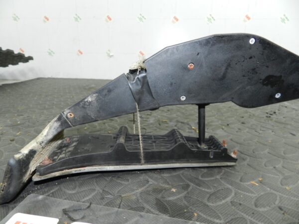 143. 2003 BMW E46 318Ci CONVERTIBLE. ACCELERATOR PEDAL - Image 3