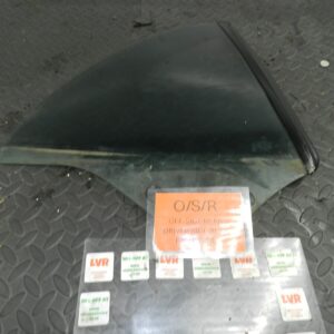 143. 2003 BMW E46 318Ci CONVERTIBLE. DRIVER SIDE REAR WINDOW GLASS