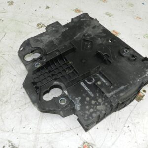 (126) RENAULT CLIO MK3 FACELIFT. BATTERY TRAY