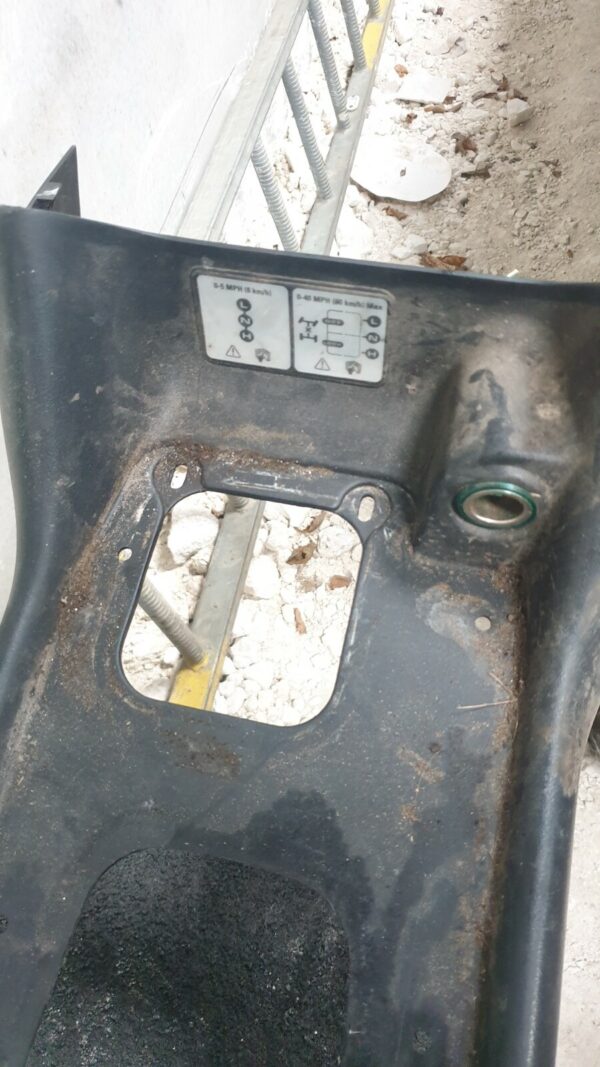 Land rover Discovery TD5 Centre Console / Tunnel Trim Panel - Image 3