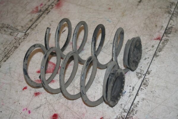 2013 VAUXHALL ADAM 1.4 PETROL MANUAL. REAR SUSPENSION SPRINGS - Image 2