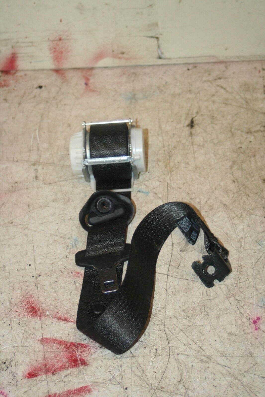 2013 VAUXHALL ADAM 1.4 PETROL MANUAL. NSR PASSENGER REAR SEAT BELT - Image 2