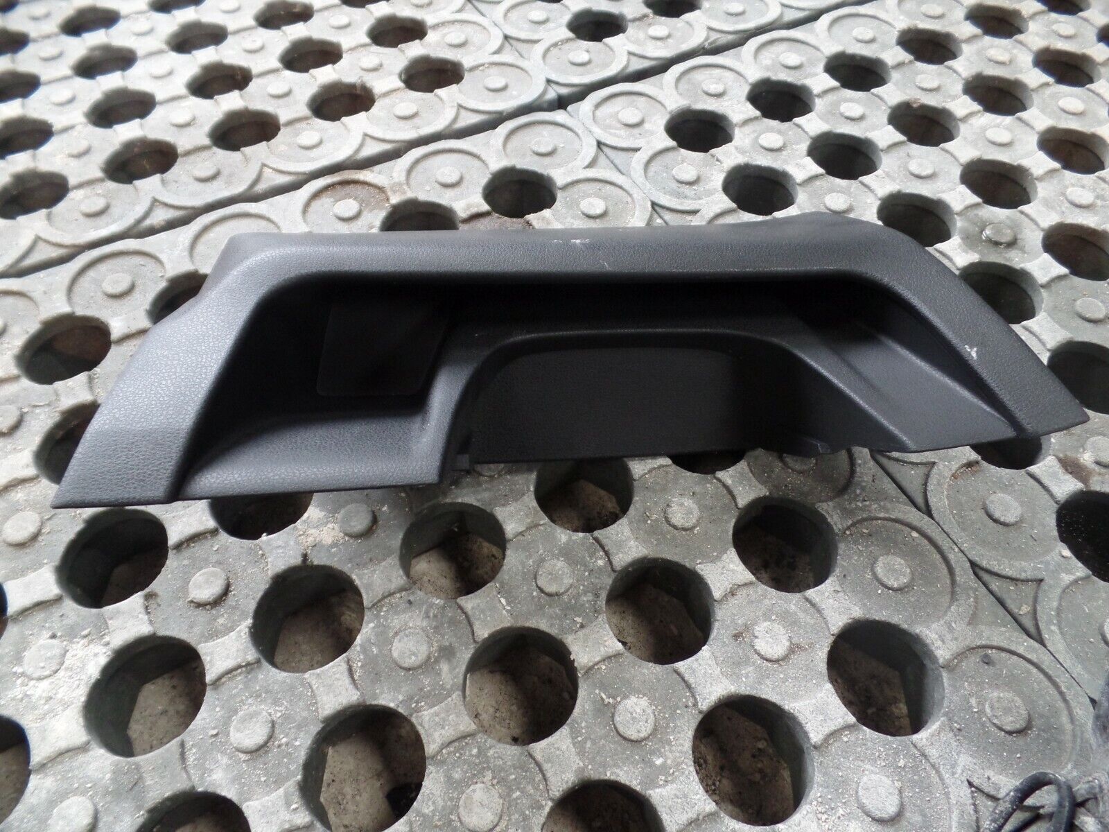 MK2 Nissan Note 2015 – Driver Side O/S Lower Dashboard Trim / Storage / Cubby