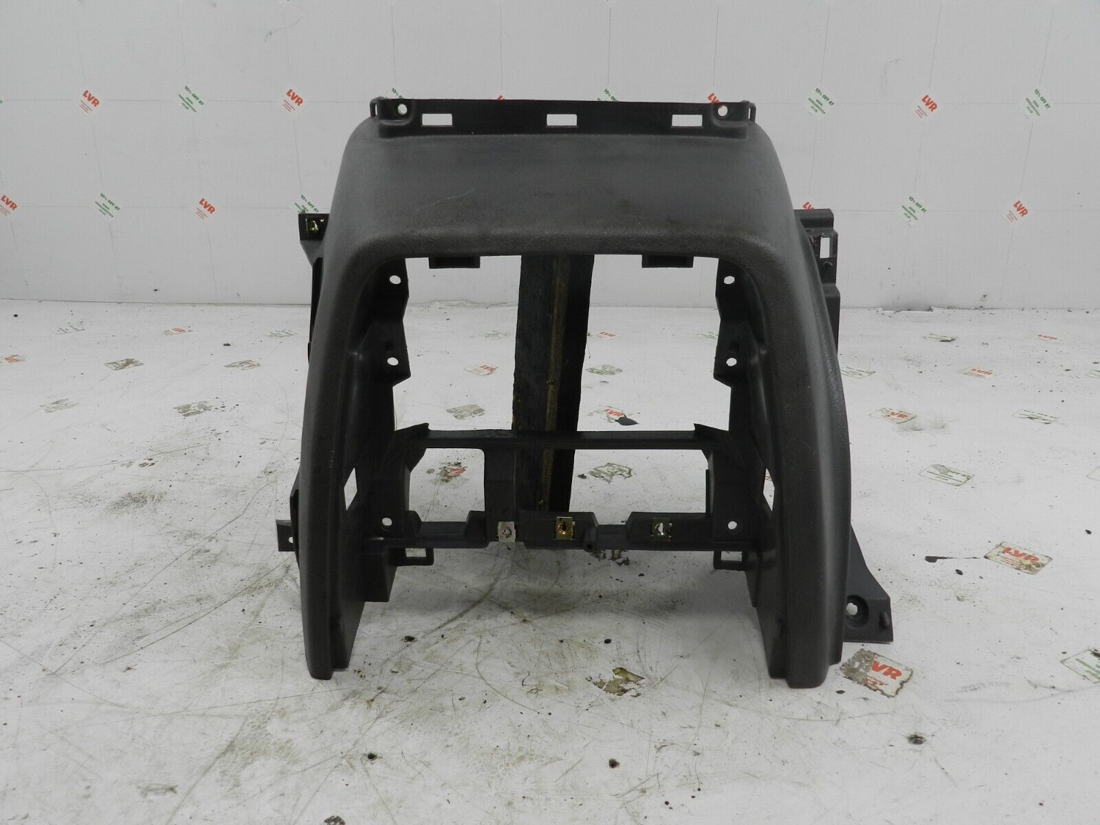 2006 LAND ROVER FREELANDER 1 FACELIFT TD4 L314. CENTRE CONSOLE FRAME - Image 2