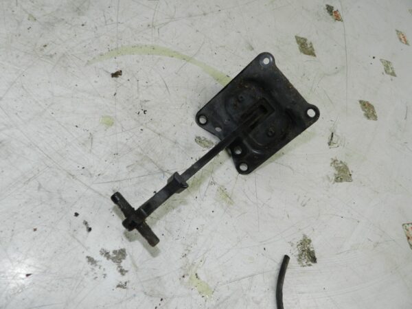 2015 CITROEN BERLINGO MK2. DRIVER SIDE REAR DOOR CHECK STRAP STAY - Image 2